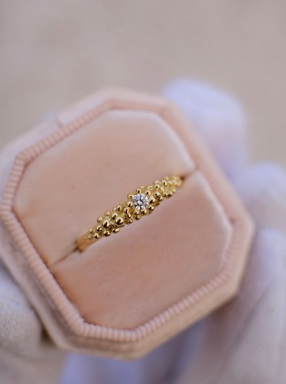 A timeless 18K GOLD Dots Diamond Ring from Cremilde Bispo Jewellery.